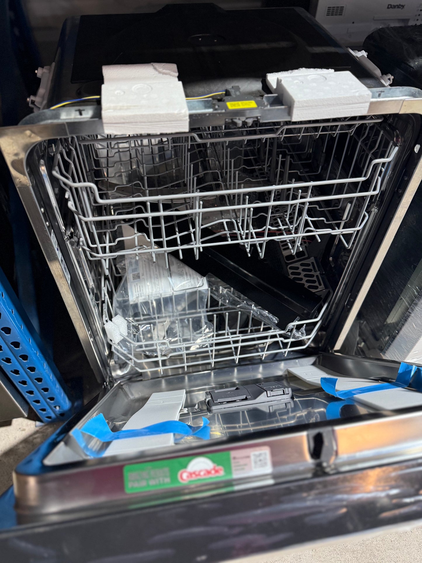 GE GDF650SYVFS Dishwasher, 24 inch Exterior Width, 47 dB Decibel Level, Fully Integrated, Stainless Steel (Interior), 5 Wash Cycles, 16 Capacity (Place Settings), Stainless Steel color