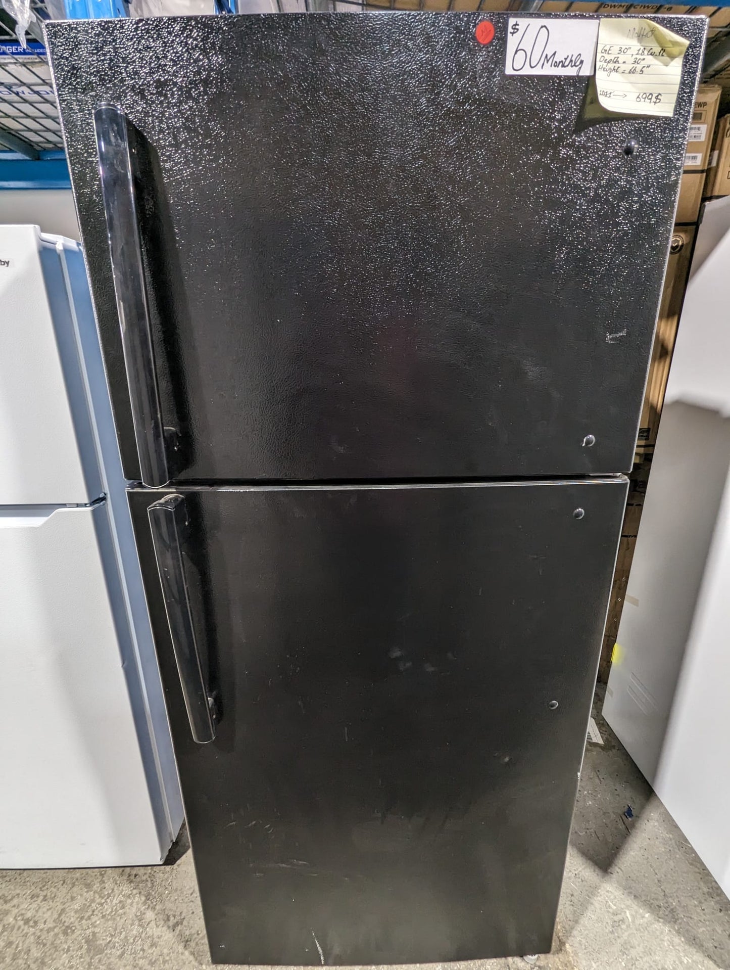 Moffat 18 cu.ft. Top Freezer Refrigerator Black MTE18HTKBB