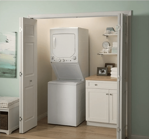 GE GUD24GSSMWW Laundry Center, 24" Width, 4.4 Cu. Ft. Capacity (Dryers), Gas, 24" Exterior Width, 7.0 cu. ft. Capacity, 11 Wash Cycles, 830 RPM Washer Spin Speed, 2.6 Washer Capacity, White colour