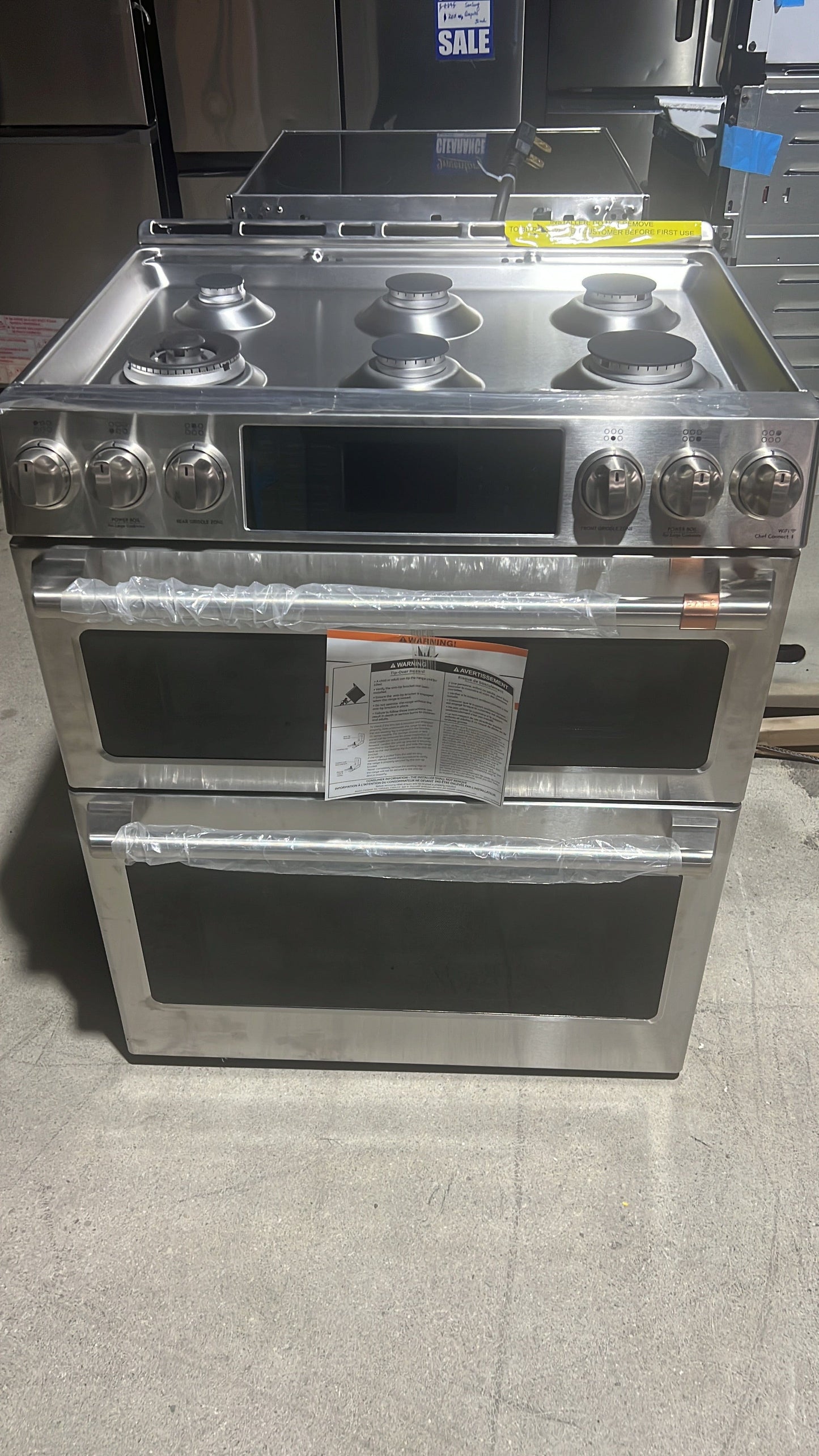 Cafe CCGS750P2MS1 Gas Range, 30 inch Exterior Width, Self Clean, Convection, 6 Burners, 7.0 cu. ft. Capacity, 2 Ovens, Stainless Steel colour True European Convection, Self Clean Racks, Griddle