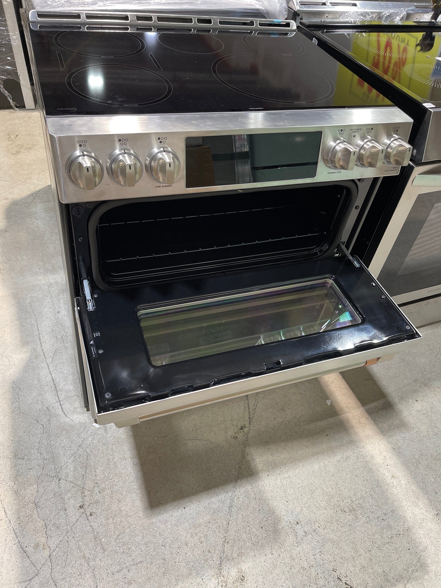 Cafe CCHS950P2MS1 Range, 30"