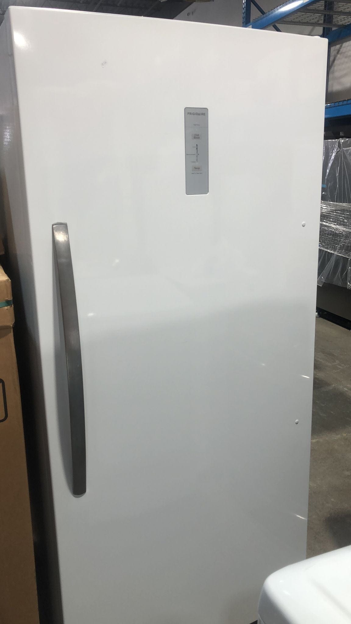 Frigidaire FRAE2024AW All Refrigerator, 33 inch Width, ENERGY STAR Certified, 19.6 cu. ft. Capacity, White colour