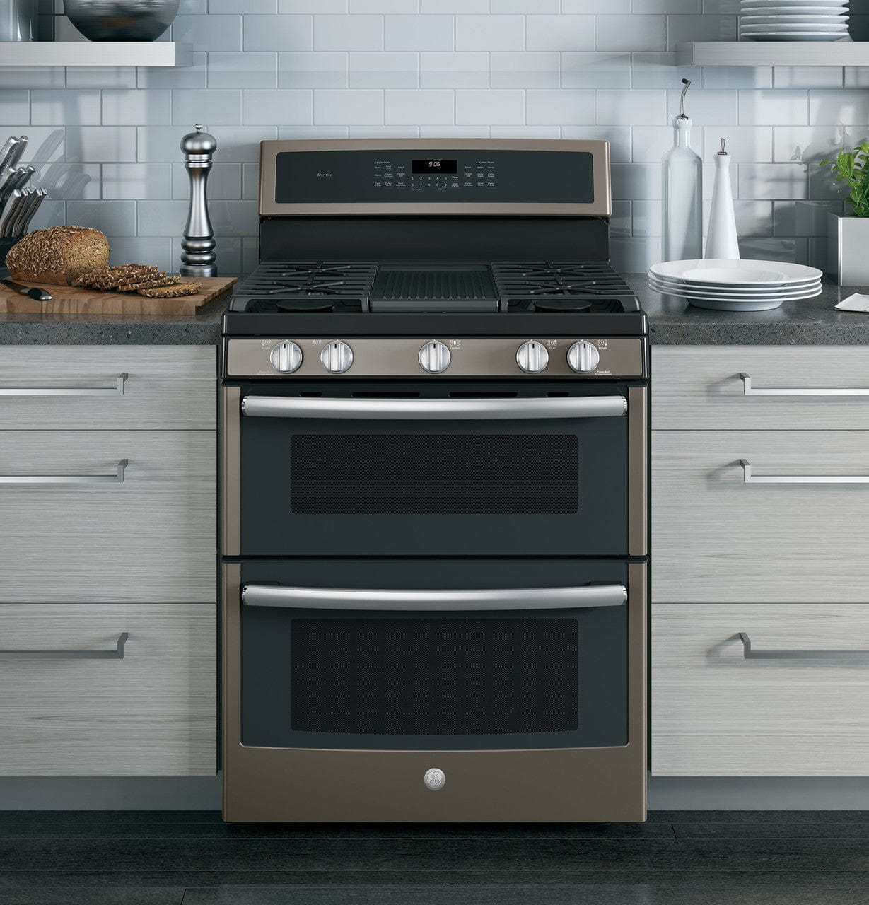 GE Profile™ 30" Free-Standing Gas Double Oven Convection Range (PGB960EEJ3ES)